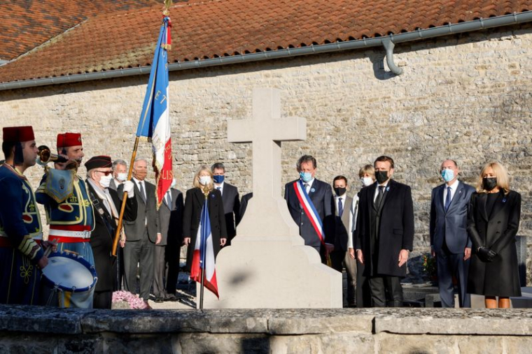 HOMMAGE DE MACRON À DE GAULLE, HOMME DE "RÉSILIENCE" ET DE "VOLONTÉ"