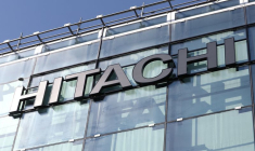 Photo d'archives du logo d'Hitachi à Zurich, en Suisse