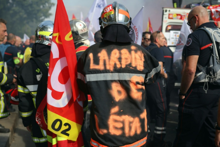 Manifestation de pompiers pour faire entendre leur "colère" le 29 septembre 2026 à Paris ( AFP / Thomas SAMSON )