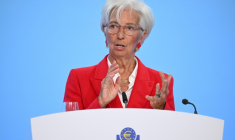 La présidente de la Banque centrale européenne (BCE) Christine Lagarde lors d'un discours à Francfort le 5 juin 2025 ( AFP / Kirill KUDRYAVTSEV )