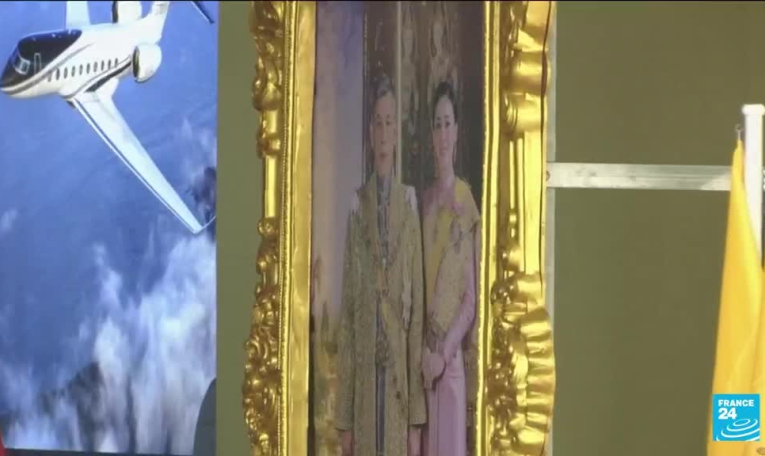 Thaïlande : de retour d'exil, l'ancien dirigeant Thaksin Shinawatra devra passer huit ans en prison (Cour suprême)