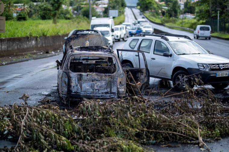 FRANCE : LECORNU SE REND AUX ANTILLES POUR TENTER D'APAISER LES TENSIONS