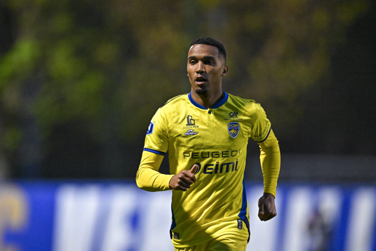 Pas de vainqueur dans le choc Dijon-Sochaux, Fleury grimpe sur le podium et Châteauroux s'enfonce