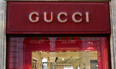 Boutique Gucci, sur la Via dei Condotti, dans le centre de Rome, le 11 novembre 2024. ( AFP / Alberto PIZZOLI )