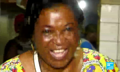 Khadija Sambe, la première sénégalaise surfeuse professionnelle qui veut présenter une équipe aux JO