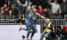 L’Ajax fait tomber le PSV et fonce vers le titre