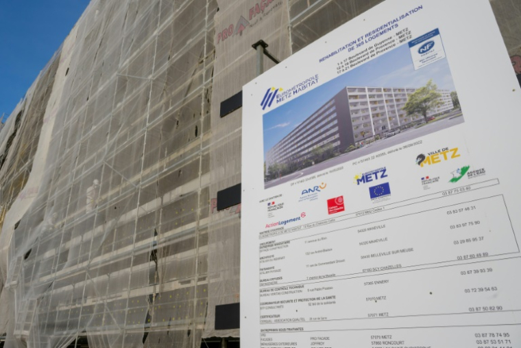 Un bâtiment en cours de rénovation à Metz, le 9 octobre 2023 en Moselle ( AFP / Jean-Christophe VERHAEGEN )