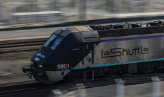 Une navette shuttle d'Eurotunnel à Coquelles, dans le Pas-de-Calais, le 4 avril 2025 ( AFP / Sameer Al-DOUMY )