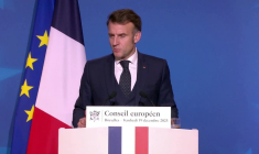 Ukraine: Macron se dit prêt à reparler à Poutine