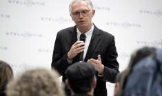 Carlos Tavares à Turin, en Italie, le 10 avril 2024. ( AFP / MARCO BERTORELLO )