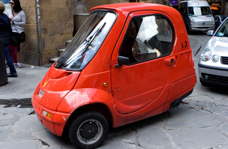 Ce que vous devez savoir avant d’acheter une voiture sans permis (Crédits photo : Shutterstock)