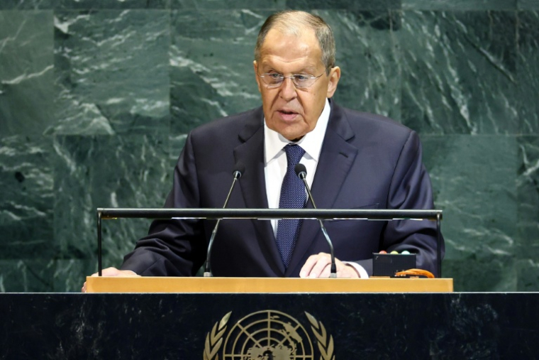 Le ministre russes des Affaires étrangères, Sergueï Lavrov, s'adresse à la tribune de l'Assemblée générale de l'ONU le 27 septembre 2025 ( AFP / CHARLY TRIBALLEAU )