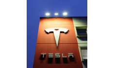 TESLA RATE D'UN CHEVEU SON OBJECTIF DE 500.000 VENTES EN 2020