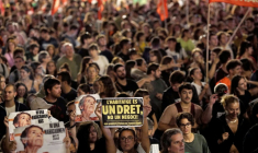 Manifestation pour dénoncer la crise du logement à Barcelone, en Espagne, le 5 octobre 2026 ( AFP / Manaure Quintero )