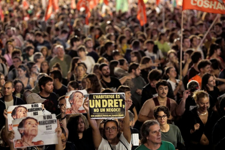 Manifestation pour dénoncer la crise du logement à Barcelone, en Espagne, le 5 octobre 2026 ( AFP / Manaure Quintero )