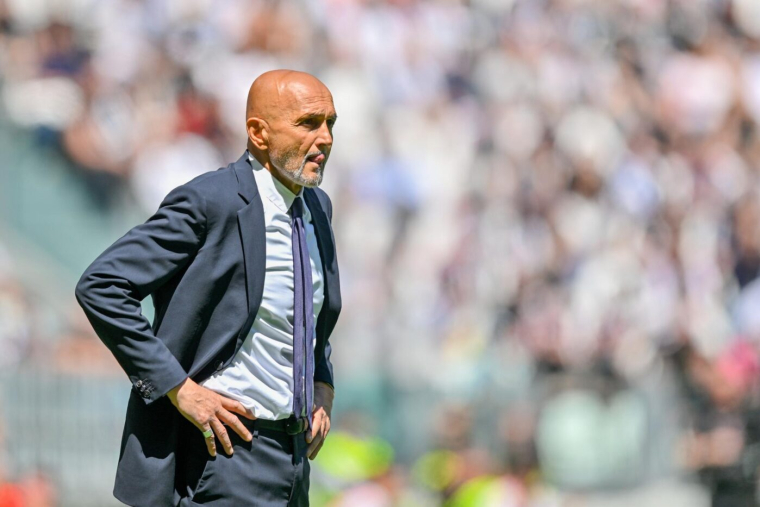 Spalletti compare l’Italie à un vieux téléphone