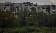 Photo d'archives de bâtiments endommagés dans la ville ukrainienne d'Izioum