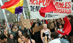 Manifestation devant le Parlement à Madrid le 2 Octobre 2026  ( AFP / Thomas COEX )