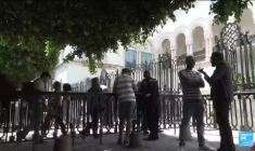 En Tunisie, deux ministres remplacés lors d'un remaniement surprise