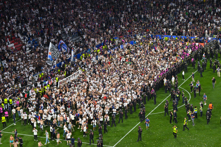 Un ancien cycliste sur la pelouse de Munich
