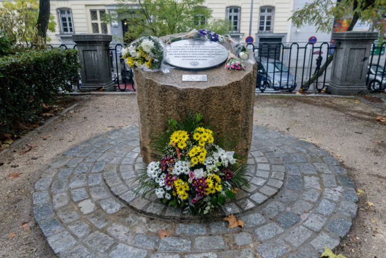 Le magnifique hommage du chanteur d’Eagles of Death Metal aux victimes du 13 novembre