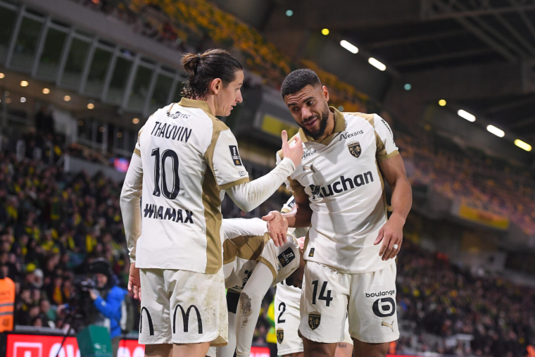 Lens fait craquer Nantes et prend de l'avance en tête