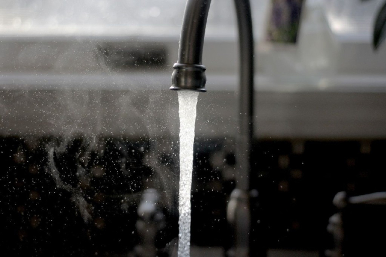 Une facture d’eau trop salée pour les Lyonnais? (Crédits photo : Unsplash - Imani )