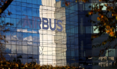 Le logo d'Airbus à Elancourt