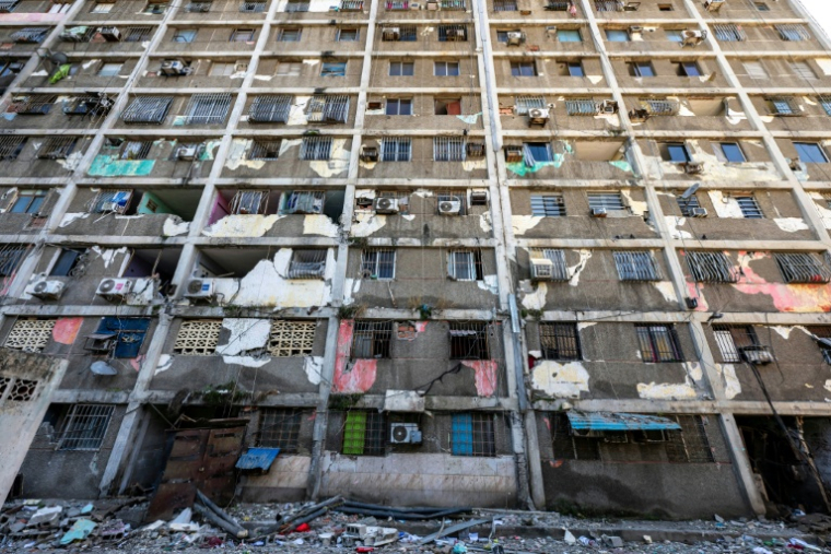 Un immeuble endommagé par un séisme à Catia La Mar, dans l'Etat de La Guaira, le 29 juin 2026 au Venezuela ( POOL / Miguel MEDINA )