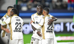 Intraitable face au Paris FC, Lens chipe la première place au PSG