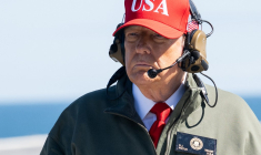 Donald Trump, à bord de l'USS George H.W. Bush, près de Norfolk (Virginie), en octobre 2025 (illustration) ( AFP / SAUL LOEB )