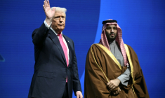 Le président américain Donald Trump (G) et le prince héritier d'Arabie saoudite Mohammed ben Salmane (D) à Washington, aux Etats-Unis, le 19 novembre 2025 ( AFP / Brendan SMIALOWSKI )