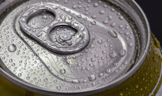 Une boisson répandue chez les jeunes inquiète les médecins et la Répression des fraudes. (illustration) (Pixabay / analogicus)