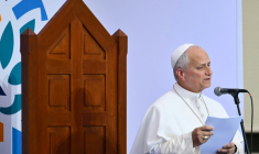 Le pape Léon XIV s'exprime lors de sa visite au sanctuaire de Lourdes, le 27 septembre 2026  ( AFP / Alberto PIZZOLI )
