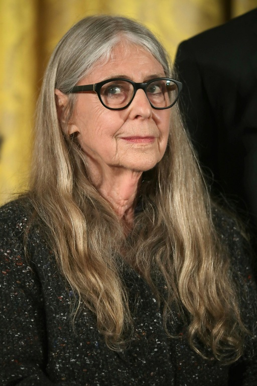 Margaret Hamilton, mathématicienne de la NASA et pionnière du logiciel informatique, écoute l'hommage qui lui est rendu avant de recevoir la Médaille présidentielle de la Liberté à la Maison Blanche, à Washington, le 22 novembre 2016 ( GETTY IMAGES NORTH AMERICA / CHIP SOMODEVILLA )