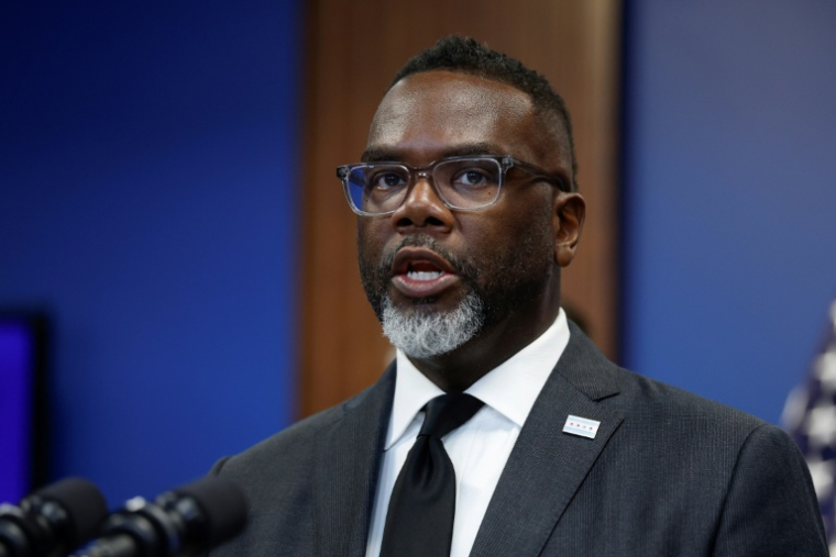 Le maire de Chicago, Brandon Johnson, lors d'une conférence de presse à Chicago, le 2 septembre 2025 dans l'Illinois ( AFP / KAMIL KRZACZYNSKI )