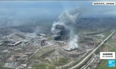 Guerre en Ukraine : les civils évacuent au compte-goutte l'enfer de Marioupol