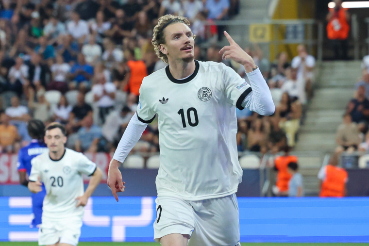 Newcastle claque plus de 80 millions d'euros pour Nick Woltemade