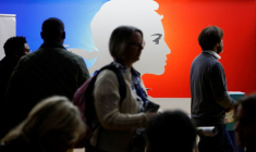 Une Marianne et les couleurs tricolores du drapeau français