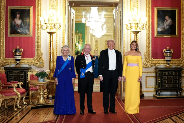 (g-d) La reine Camilla, le roi Charles III, le président américain Donald Trump et son épouse Melania Trump avant un banquet d'État au château de Windsor, le 17 septembre 2025 à Windsor ( POOL / Doug MILLS )