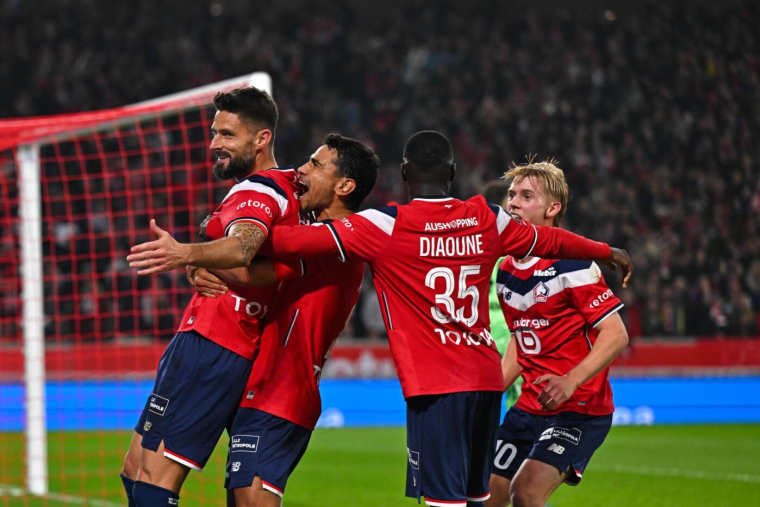 Giroud offre le derby à Lille