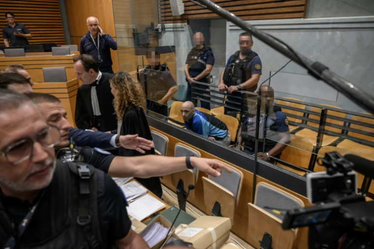 Cédric Jubillar est présent au tribunal, le 22 septembre 2025 à Albi (Tarn) ( AFP / Ed JONES )