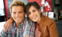 Il faut s’occuper de son épargne, même quand on a moins de 30 ans ( crédit photo : Shutterstock )