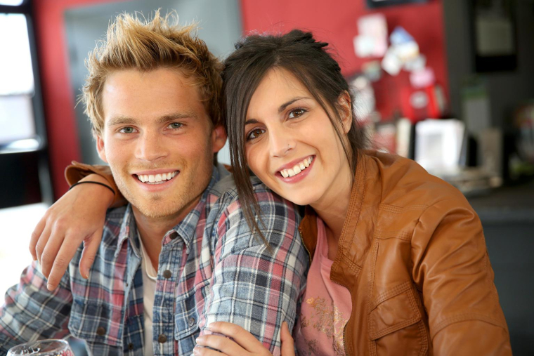 Il faut s’occuper de son épargne, même quand on a moins de 30 ans ( crédit photo : Shutterstock )