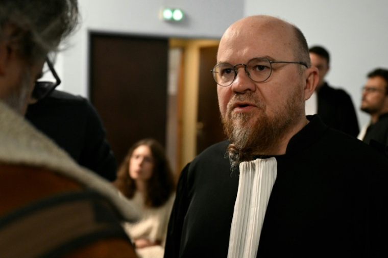 François Zind, avocat des parties civiles, lors du  procès de Nestlé à Nancy le 23 mars 2026 ( AFP / Jean-Christophe VERHAEGEN )