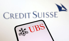 Les logos d'UBS et du Credit Suisse