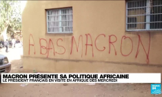 Emmanuel Macron présente sa politique africaine : visite du président français en Afrique dès mercredi