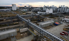 Vue générale d'un chantier de construction sur le site de l'entreprise chimique BASF à Schwarzheide, Allemagne
