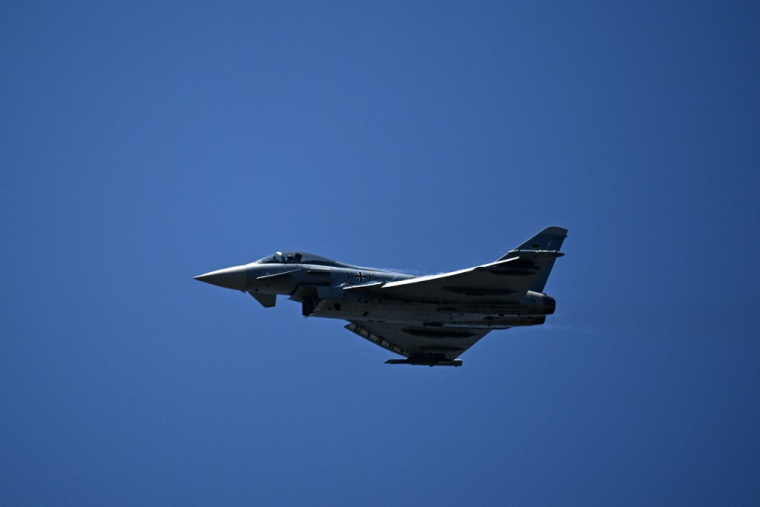 L'Eurofighter Typhoon a été développé par un consortium rassemblant Royaume-Uni, Italie Allemagne et Espagne (illustration) ( AFP / JULIEN DE ROSA )