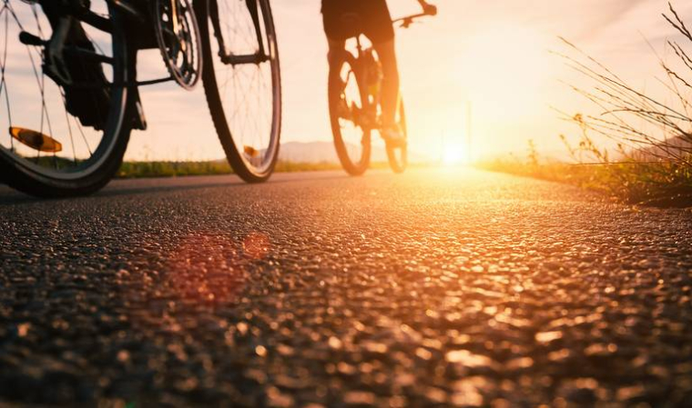 Vers une route plus verte : les innovations pour la route du futur / iStock.com - Solovyova